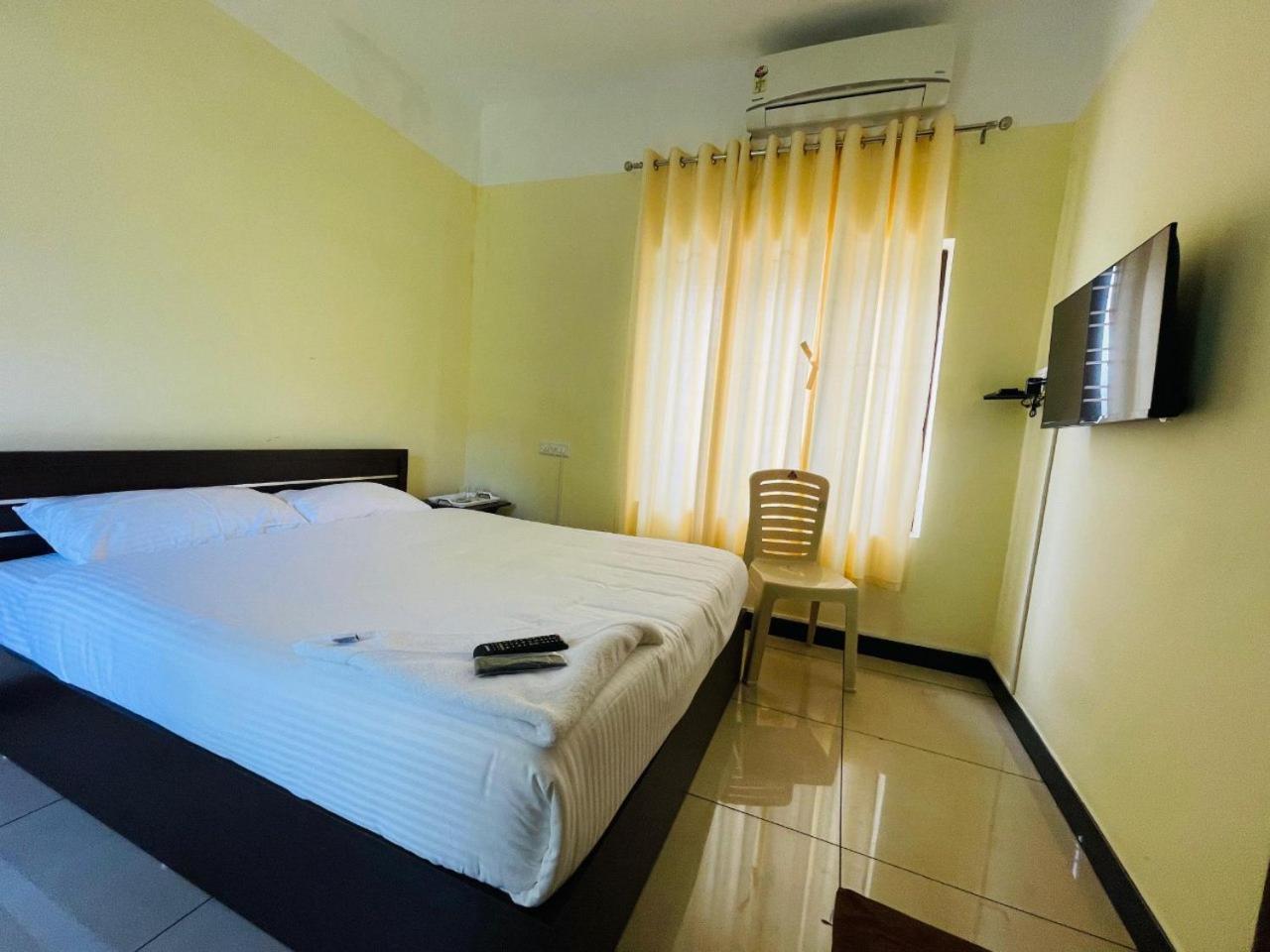 מלון Kazhakuttam Akr Residency מראה חיצוני תמונה